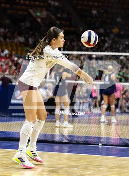 Thumbnail 2 in Windsor vs. University (CHSAA 4A Final) photogallery.