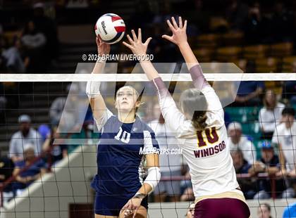 Thumbnail 1 in Windsor vs. University (CHSAA 4A Final) photogallery.