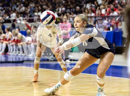 Thumbnail 2 in Windsor vs. University (CHSAA 4A Final) photogallery.