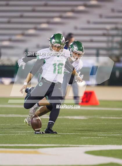 Thumbnail 1 in Folsom vs. St. Mary's (CIF SJS D1 Final) photogallery.