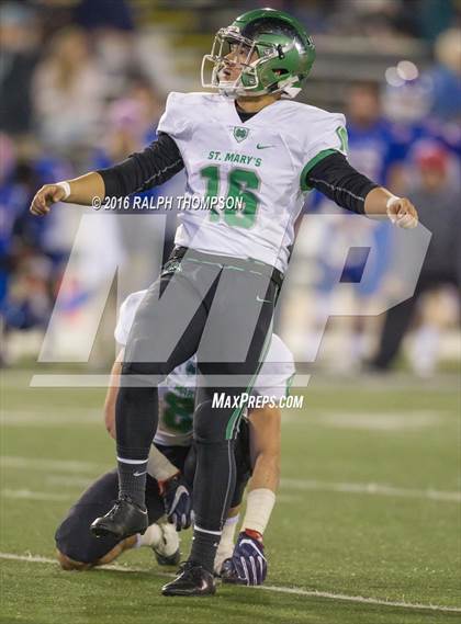 Thumbnail 1 in Folsom vs. St. Mary's (CIF SJS D1 Final) photogallery.