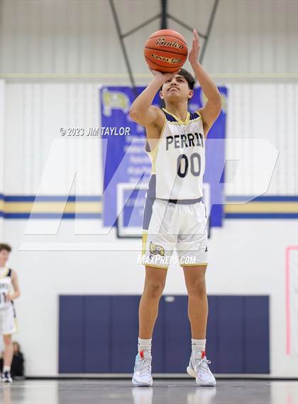 Thumbnail 2 in Woodson @ Perrin-Whitt photogallery.