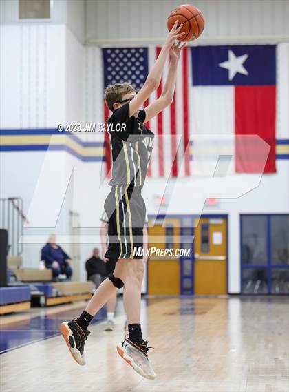 Thumbnail 2 in Woodson @ Perrin-Whitt photogallery.