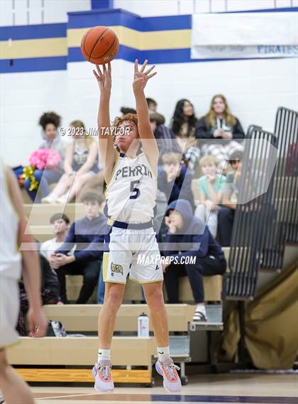 Thumbnail 3 in Woodson @ Perrin-Whitt photogallery.