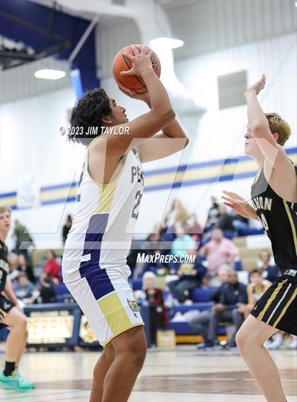Thumbnail 2 in Woodson @ Perrin-Whitt photogallery.