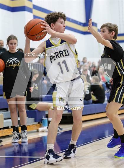 Thumbnail 3 in Woodson @ Perrin-Whitt photogallery.