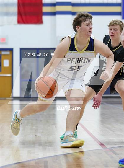 Thumbnail 2 in Woodson @ Perrin-Whitt photogallery.