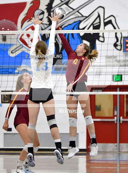 Thumbnail 1 in Menlo-Atherton @ Hillsdale photogallery.