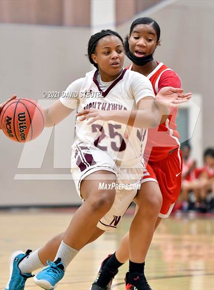 Thumbnail 1 in Mira Loma vs. Natomas (Nighthawk Christmas Classic) photogallery.