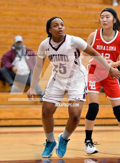 Thumbnail 3 in Mira Loma vs. Natomas (Nighthawk Christmas Classic) photogallery.