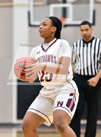 Thumbnail 3 in Mira Loma vs. Natomas (Nighthawk Christmas Classic) photogallery.