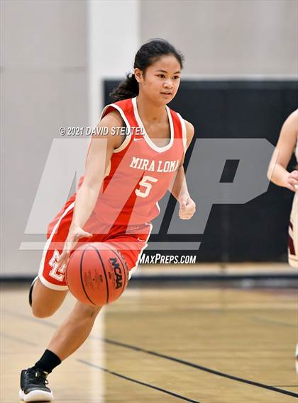 Thumbnail 1 in Mira Loma vs. Natomas (Nighthawk Christmas Classic) photogallery.