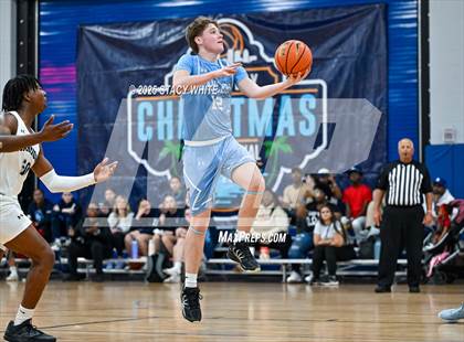 Thumbnail 3 in City of Life Christian Academy vs. St. Mary's (Tampa Bay Christmas Invitational) photogallery.