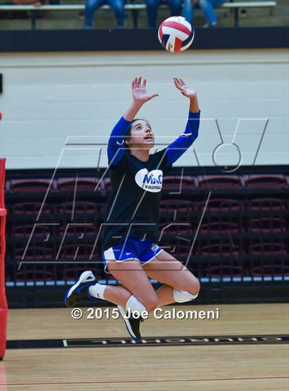 Thumbnail 2 in Boerne-Champion vs  MacArthur [Douglas] (NEISD Tournament) photogallery.