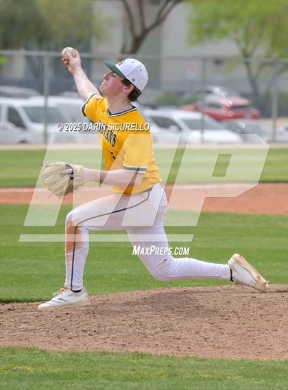 Thumbnail 1 in Glenbrook North vs. Redmond (Coach Bob Invitational) photogallery.