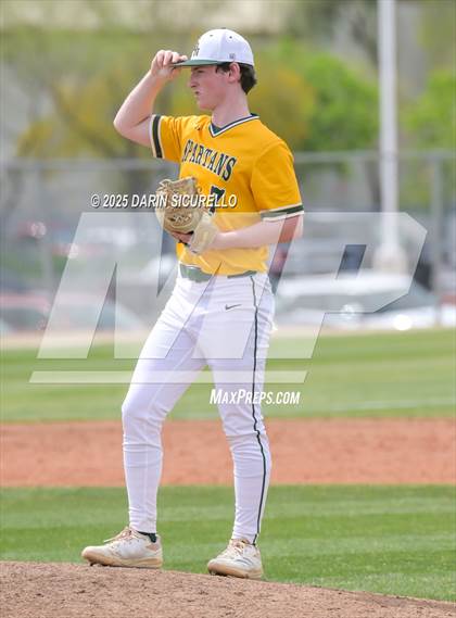 Thumbnail 2 in Glenbrook North vs. Redmond (Coach Bob Invitational) photogallery.