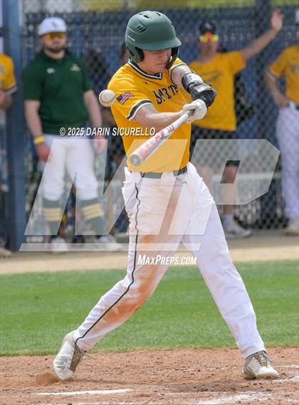 Thumbnail 1 in Glenbrook North vs. Redmond (Coach Bob Invitational) photogallery.
