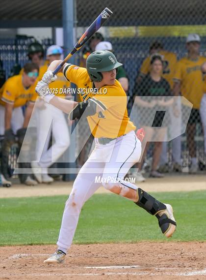 Thumbnail 2 in Glenbrook North vs. Redmond (Coach Bob Invitational) photogallery.