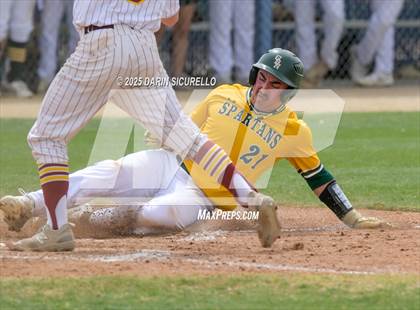 Thumbnail 2 in Glenbrook North vs. Redmond (Coach Bob Invitational) photogallery.