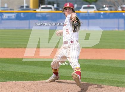 Thumbnail 1 in Glenbrook North vs. Redmond (Coach Bob Invitational) photogallery.