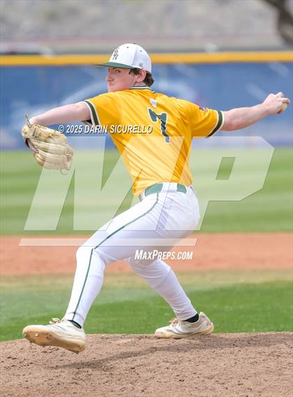 Thumbnail 3 in Glenbrook North vs. Redmond (Coach Bob Invitational) photogallery.