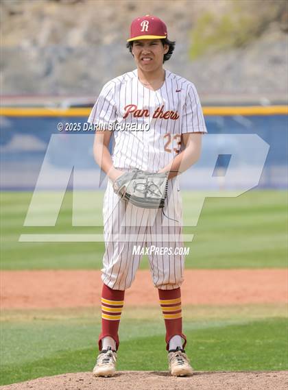 Thumbnail 2 in Glenbrook North vs. Redmond (Coach Bob Invitational) photogallery.