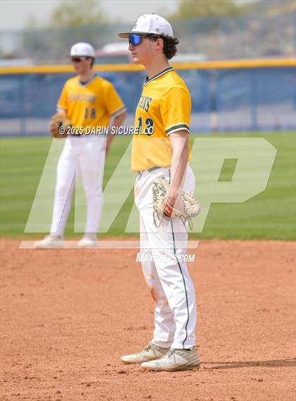 Thumbnail 3 in Glenbrook North vs. Redmond (Coach Bob Invitational) photogallery.