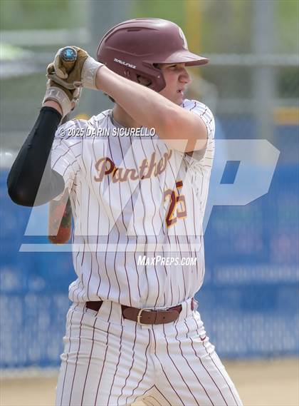 Thumbnail 2 in Glenbrook North vs. Redmond (Coach Bob Invitational) photogallery.
