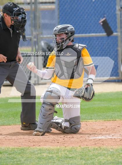 Thumbnail 3 in Glenbrook North vs. Redmond (Coach Bob Invitational) photogallery.