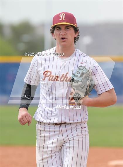 Thumbnail 2 in Glenbrook North vs. Redmond (Coach Bob Invitational) photogallery.