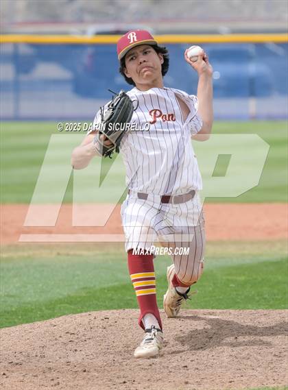 Thumbnail 1 in Glenbrook North vs. Redmond (Coach Bob Invitational) photogallery.