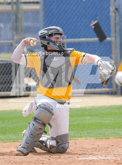 Thumbnail 3 in Glenbrook North vs. Redmond (Coach Bob Invitational) photogallery.