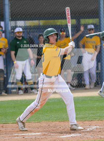 Thumbnail 2 in Glenbrook North vs. Redmond (Coach Bob Invitational) photogallery.