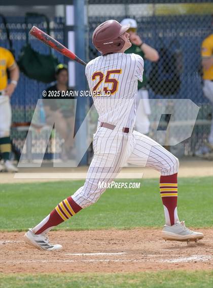 Thumbnail 3 in Glenbrook North vs. Redmond (Coach Bob Invitational) photogallery.