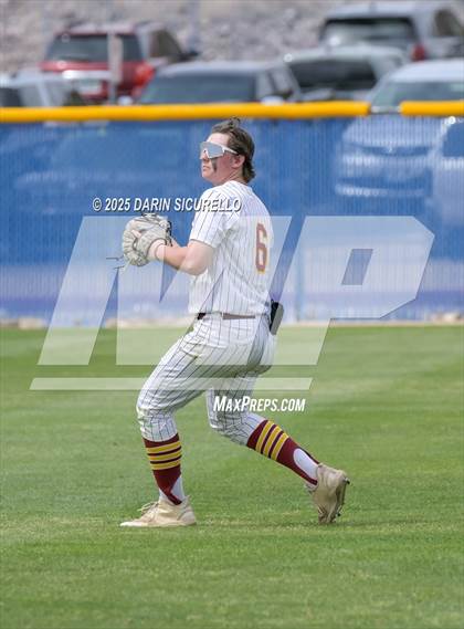 Thumbnail 2 in Glenbrook North vs. Redmond (Coach Bob Invitational) photogallery.