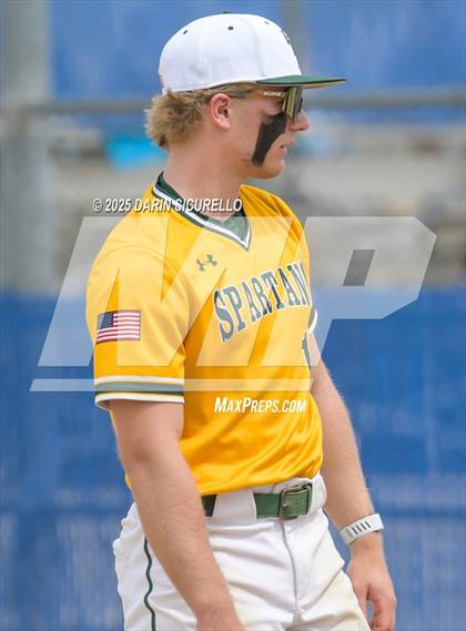Thumbnail 1 in Glenbrook North vs. Redmond (Coach Bob Invitational) photogallery.