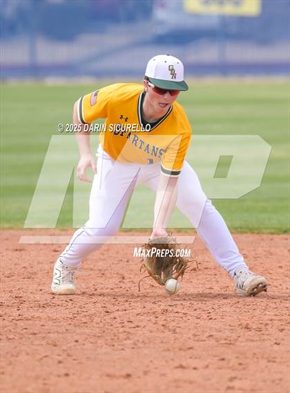 Thumbnail 2 in Glenbrook North vs. Redmond (Coach Bob Invitational) photogallery.