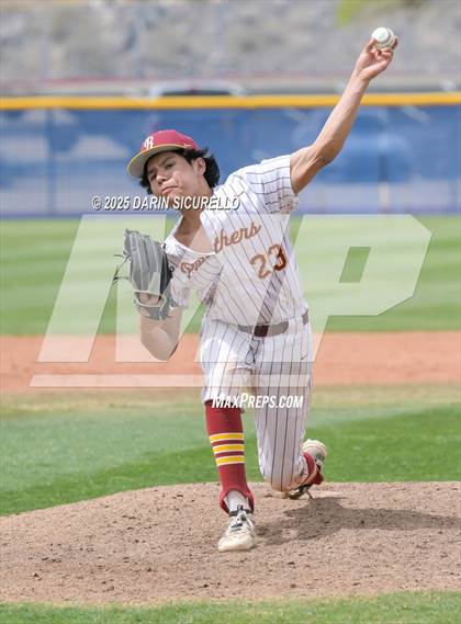 Thumbnail 3 in Glenbrook North vs. Redmond (Coach Bob Invitational) photogallery.