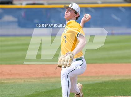 Thumbnail 3 in Glenbrook North vs. Redmond (Coach Bob Invitational) photogallery.