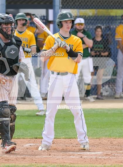 Thumbnail 2 in Glenbrook North vs. Redmond (Coach Bob Invitational) photogallery.