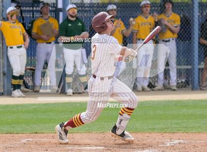 Thumbnail 1 in Glenbrook North vs. Redmond (Coach Bob Invitational) photogallery.