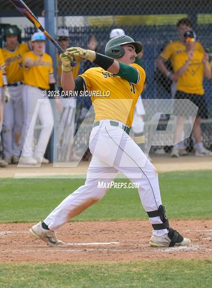 Thumbnail 1 in Glenbrook North vs. Redmond (Coach Bob Invitational) photogallery.