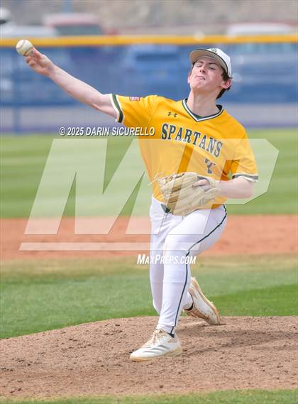 Thumbnail 1 in Glenbrook North vs. Redmond (Coach Bob Invitational) photogallery.