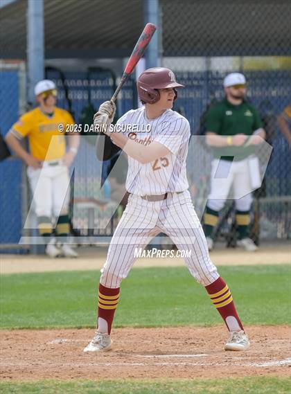 Thumbnail 1 in Glenbrook North vs. Redmond (Coach Bob Invitational) photogallery.