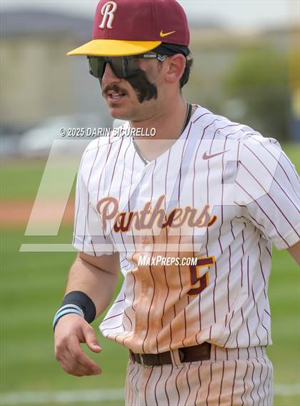 Thumbnail 3 in Glenbrook North vs. Redmond (Coach Bob Invitational) photogallery.