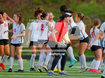 Thumbnail 3 in Cambridge vs. Greater Atlanta Christian (GHSA 5A Championship) photogallery.