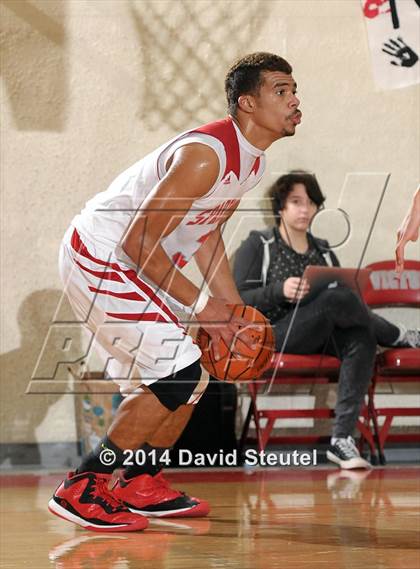 Thumbnail 2 in Sacramento Country Day vs. San Juan (Viking Classic) photogallery.