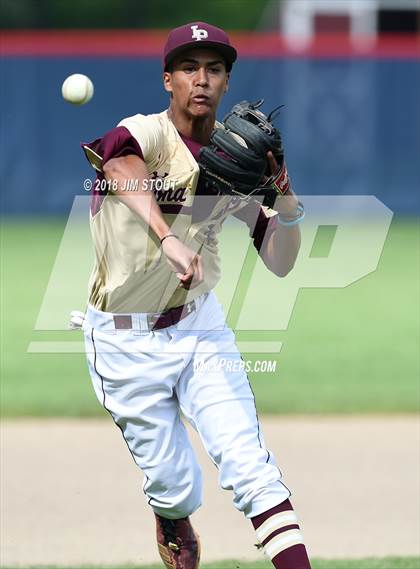 Thumbnail 3 in Regis vs. Iona Prep (CHSAA AA Winners Bracket Semifinal) photogallery.