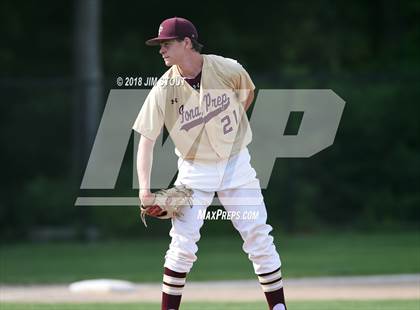 Thumbnail 2 in Regis vs. Iona Prep (CHSAA AA Winners Bracket Semifinal) photogallery.