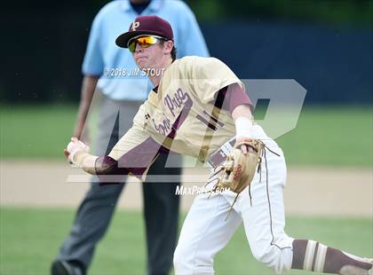 Thumbnail 3 in Regis vs. Iona Prep (CHSAA AA Winners Bracket Semifinal) photogallery.